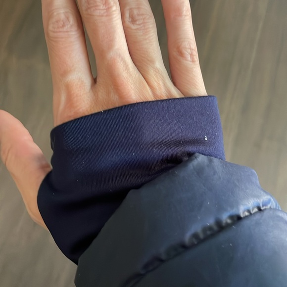 Athleta Quilted Diamond Navy Down Puffer size Small - Picture 6 of 12